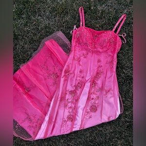 Vintage Y2K 00s Cache Pink Ombré
Beaded Mesh Spaghetti Prom Dress
Gown Size 6